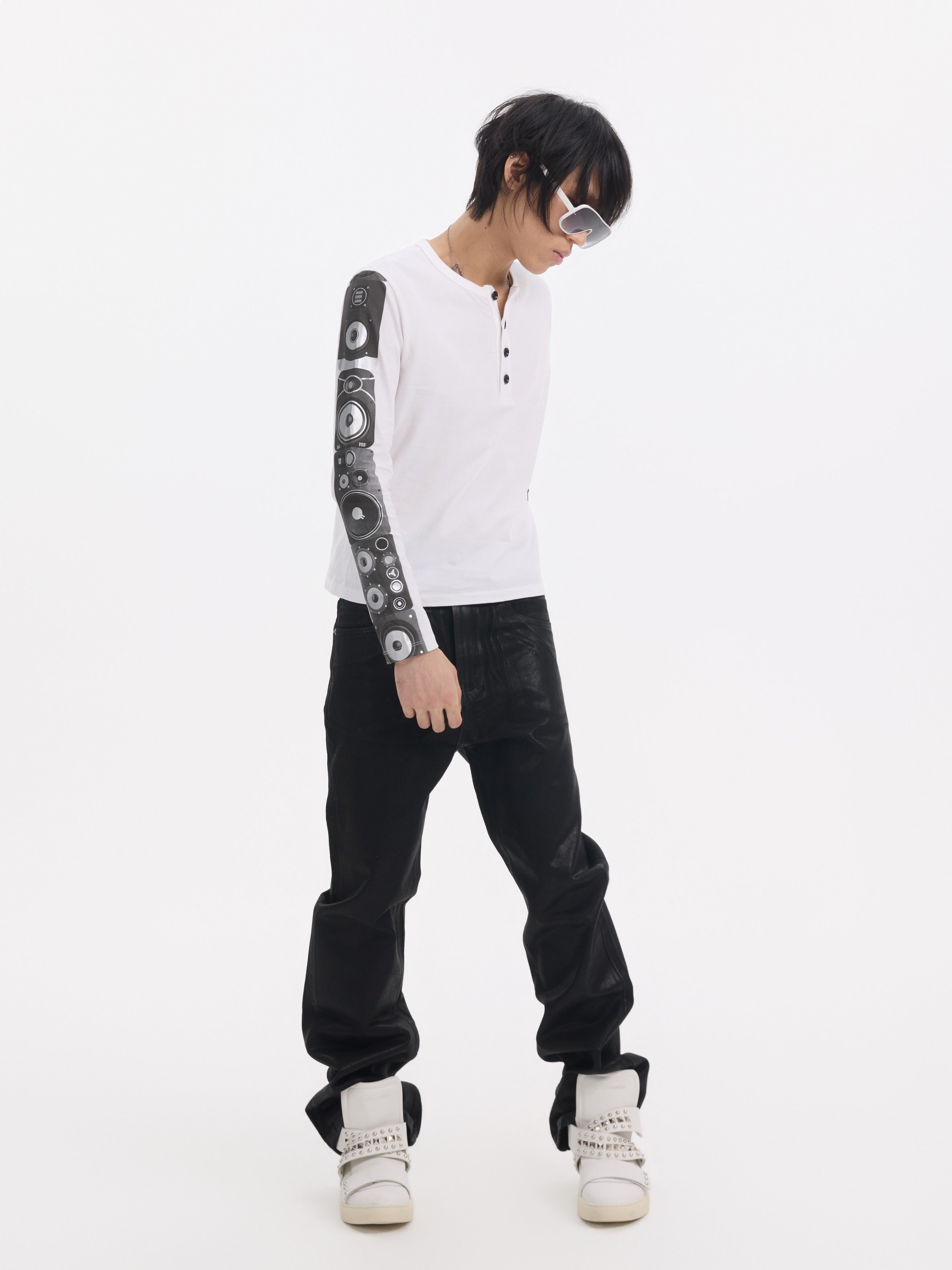 NUMBASIA Speaker Sleeve Print Henley Long Sleeve T-Shirt — NA0119