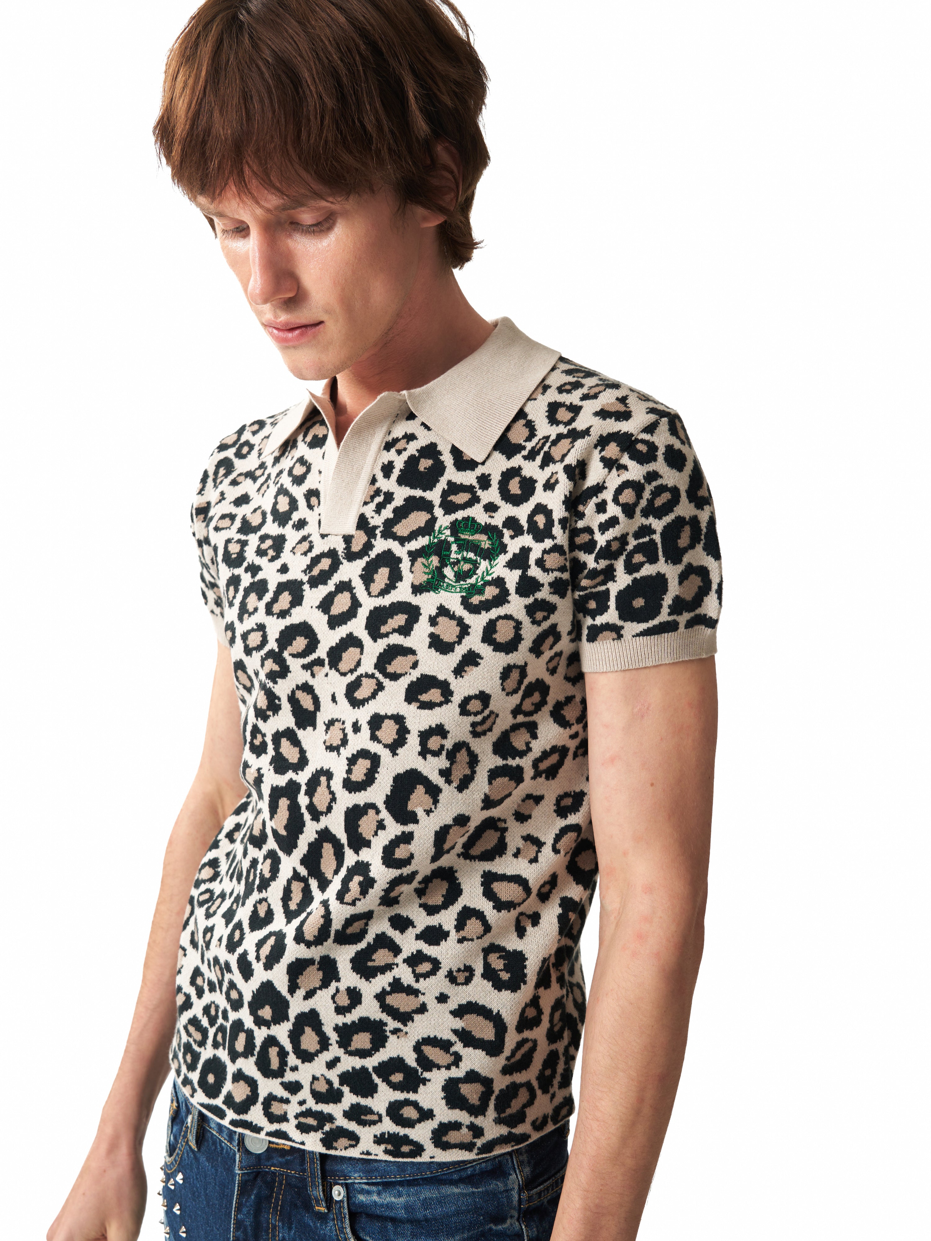 NUMBASIA PARTYBOY Leopard Jacquard Knit Polo — studio model view 3