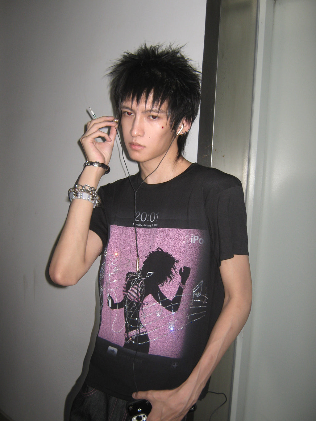 NUMBASIA Lock Screen Music Note Rhinestone T-Shirt — NA6144