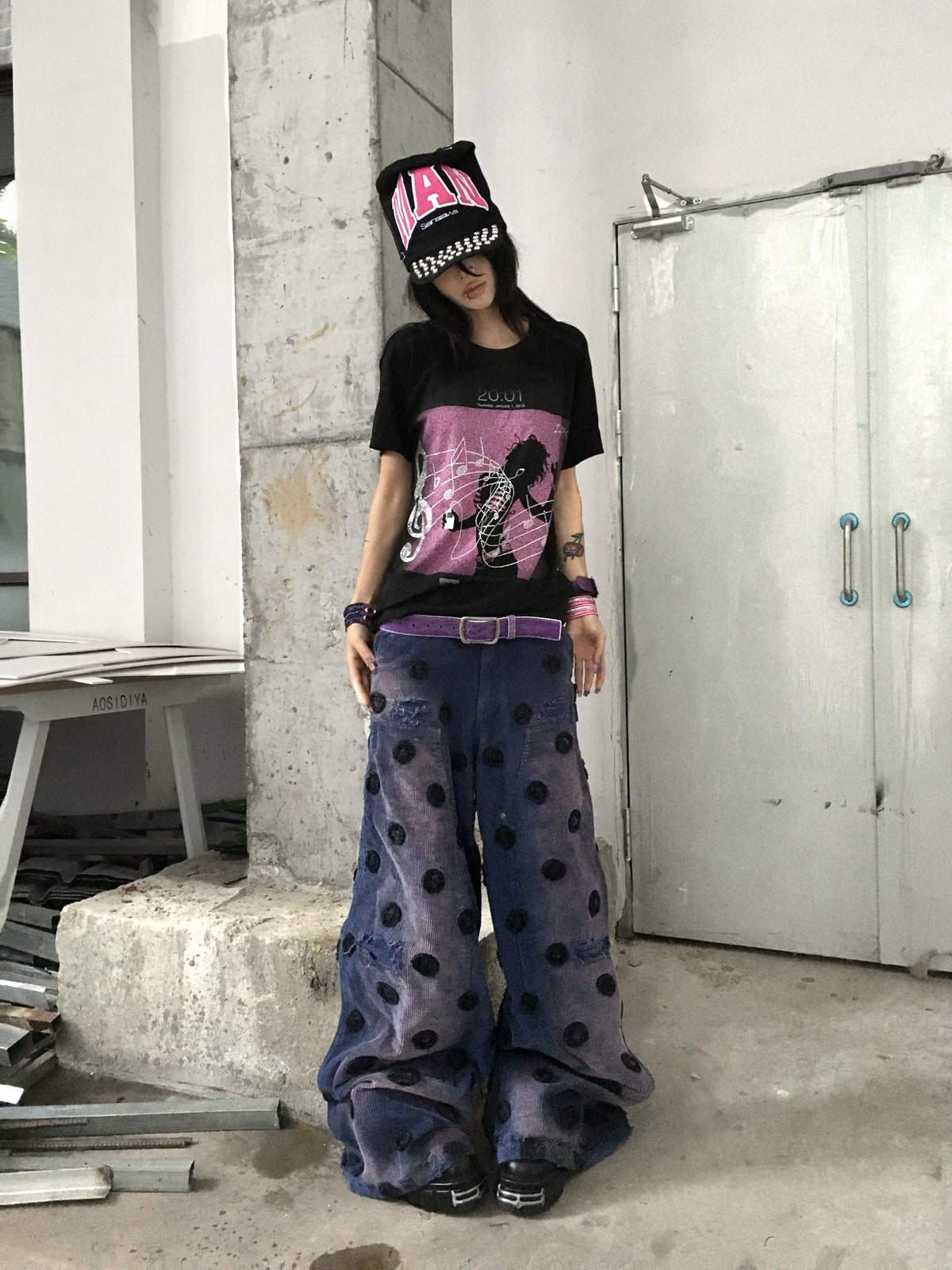 NUMBASIA Lock Screen Music Note Rhinestone T-Shirt — NA6144
