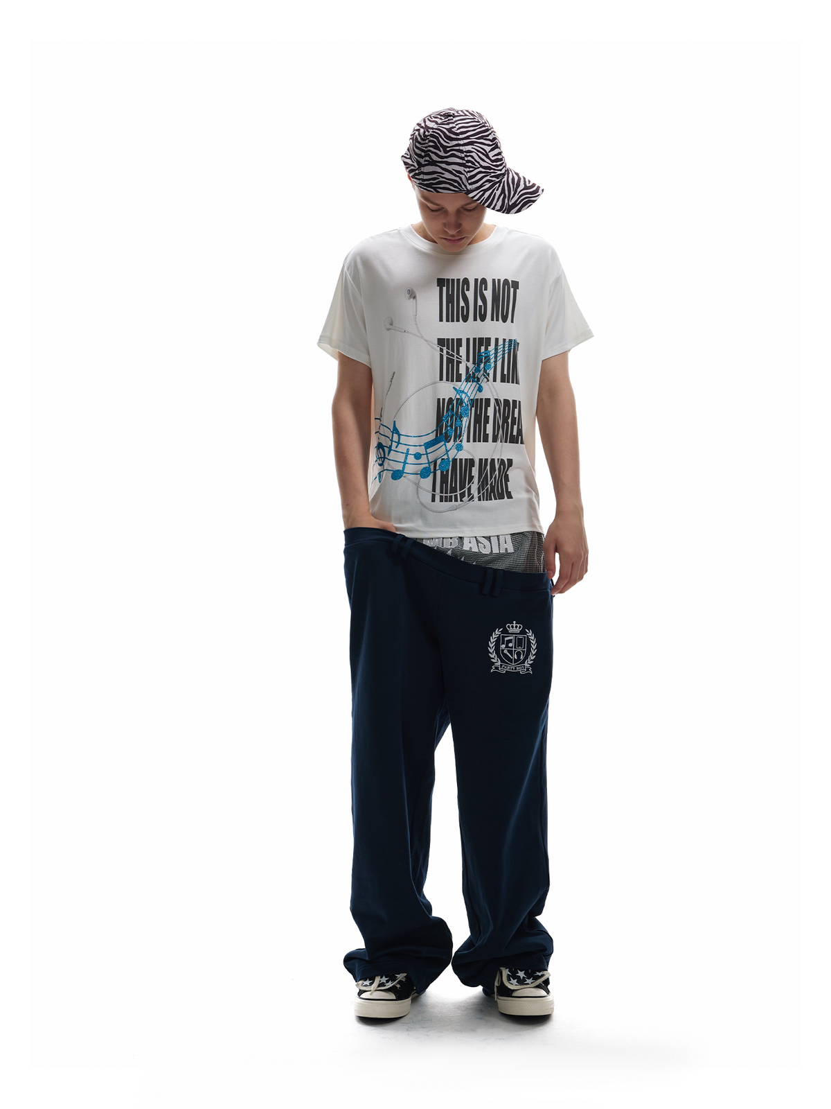 NUMBASIA Vain Headphone Music Note Glitter T-Shirt — NA6145