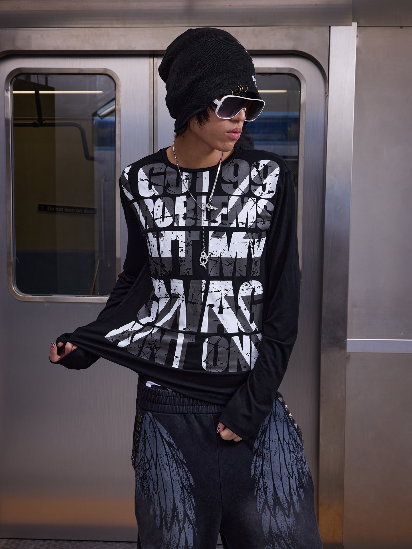 NUMBASIA SWAGLIFE Flag Graphic Long Sleeve T-Shirt — NA6160