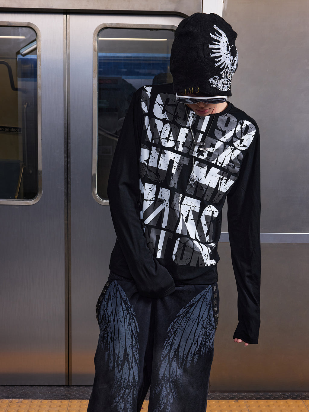 NUMBASIA SWAGLIFE Flag Graphic Long Sleeve T-Shirt — NA6160